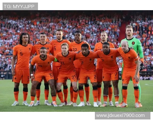 荷兰足球历史上最强球星分析与回顾 荷兰足球历史上最强球星分析与回顾